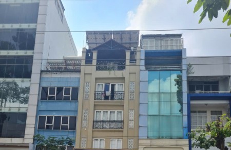 Bán Nhà Mặt Tiền Hùng Vương DT 6.4 x 15.5m KC 4 Lầu Nhà Đẹp Vỉa Hè 8m