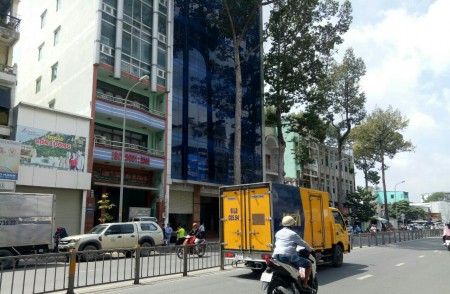 Tòa nhà mặt tiền Lê Hồng Phong P. 3 Quận 5 - DT 10x23m (CN 230m2) - HĐ thuê 350tr/th - giá 145 tỷ