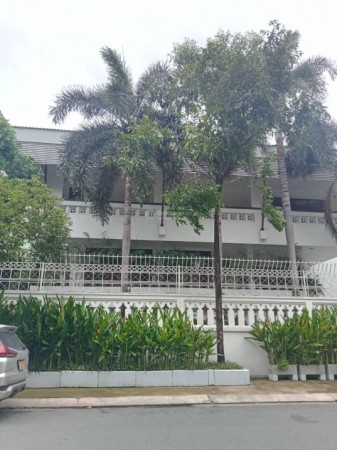 HẺM 10M NGUYỄN QUÝ YÊM BÌNH TÂN
