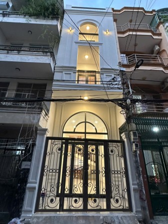 HXH 686 CMT8 Kết Cấu 4 Tầng Nhà Mới ,DT 4m x 17m Chỉ 15.2 tỷ còn TL